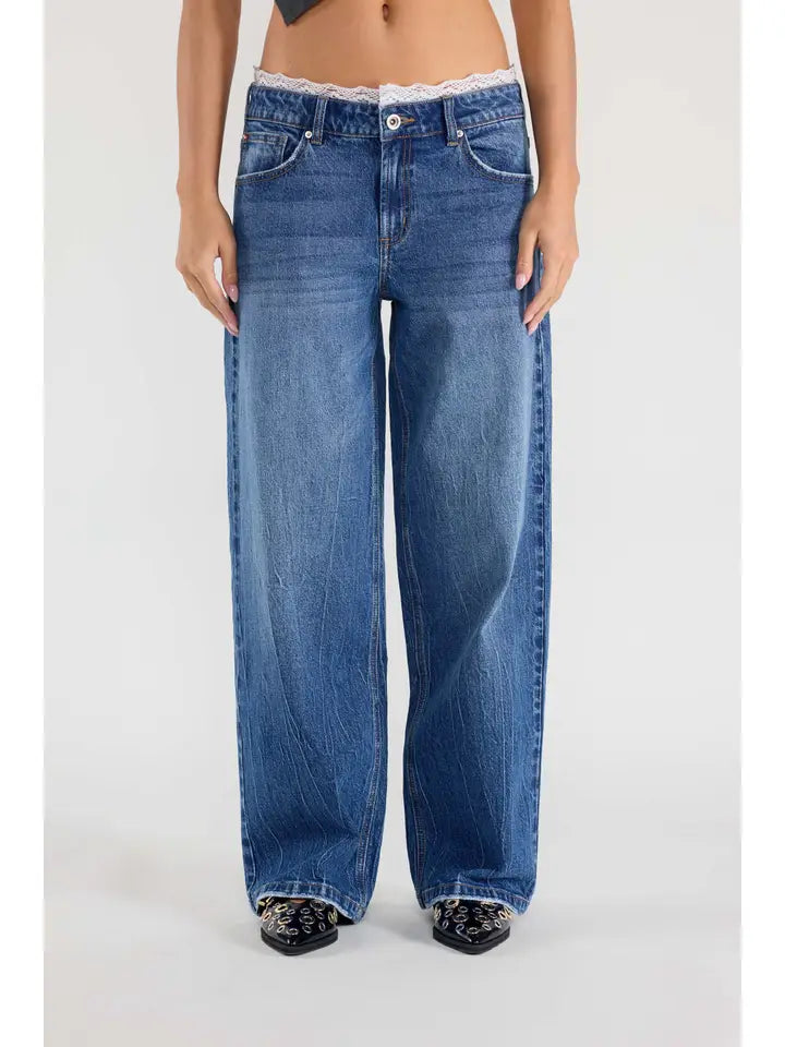 wide Jeans with waist band lace